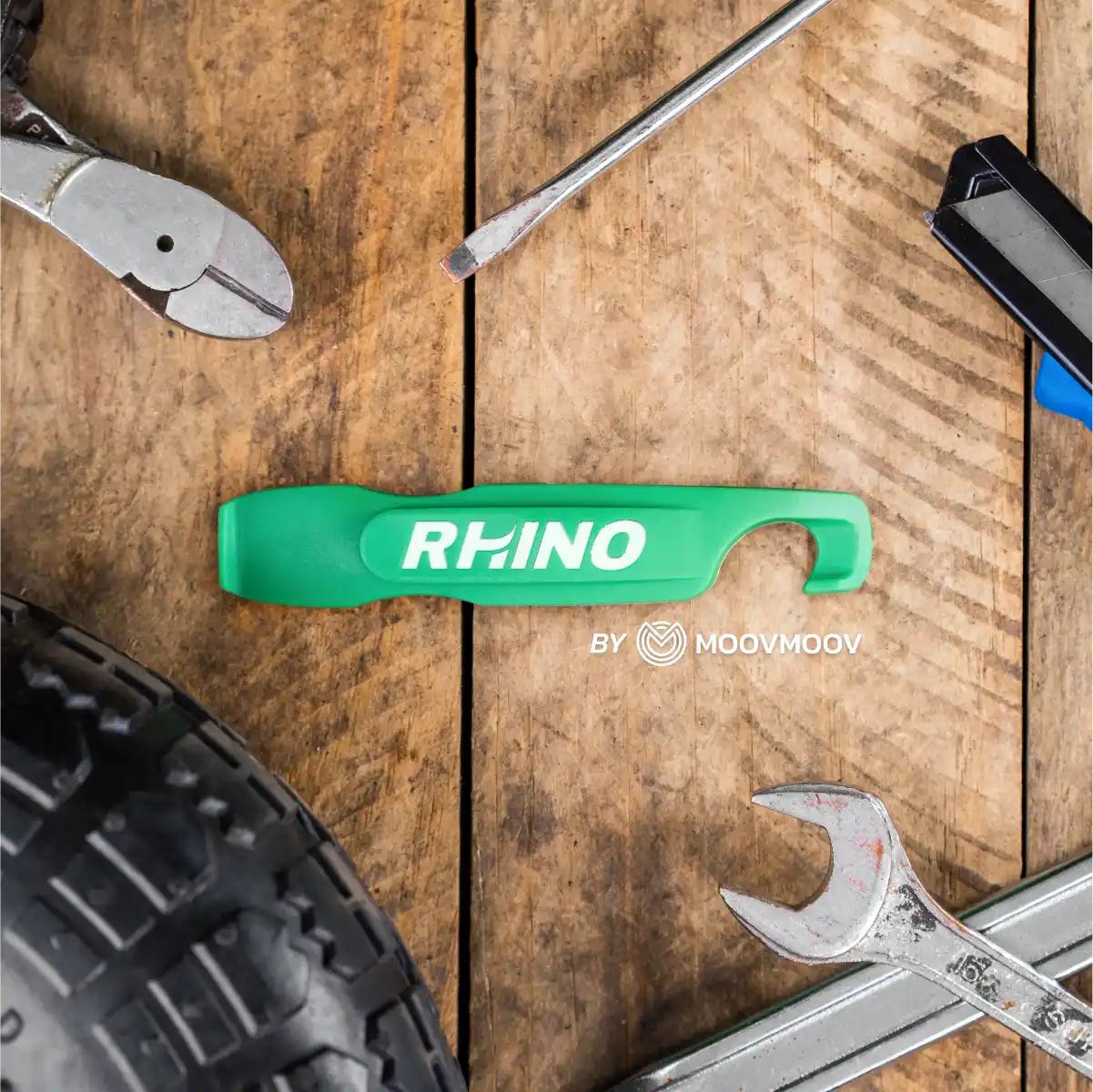 Desmonta neumático patinete eléctrico